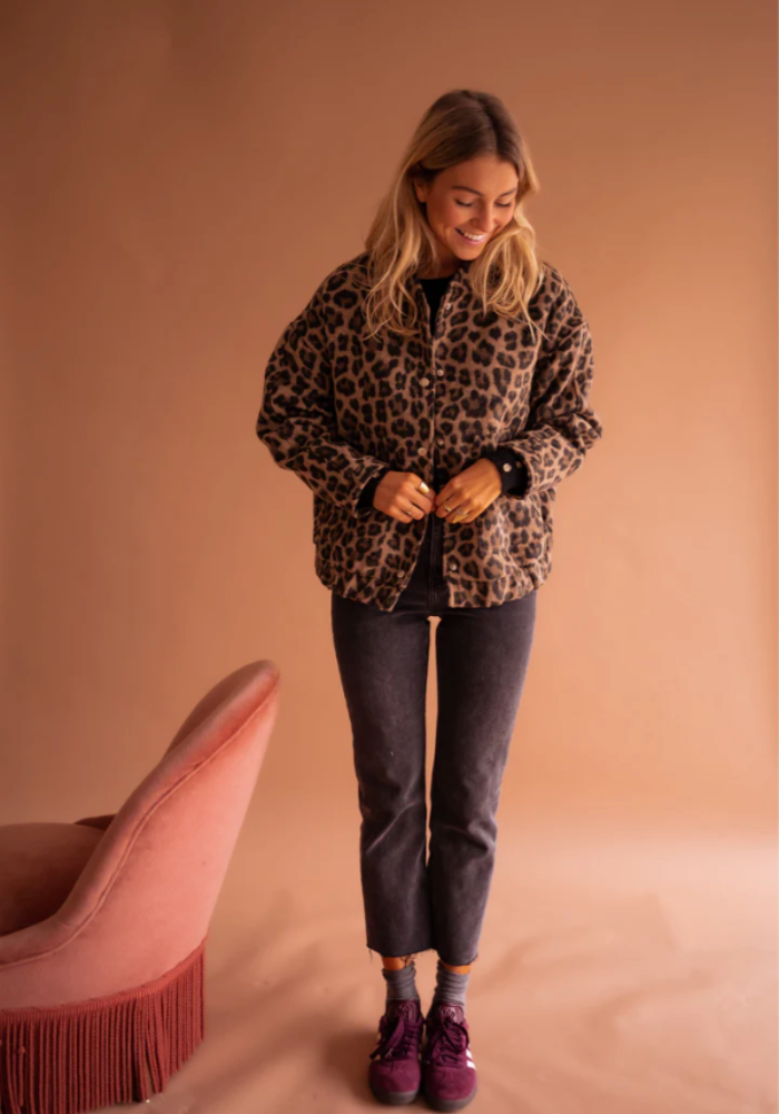 Amelia | Elegante Leopard-Bomberjacke