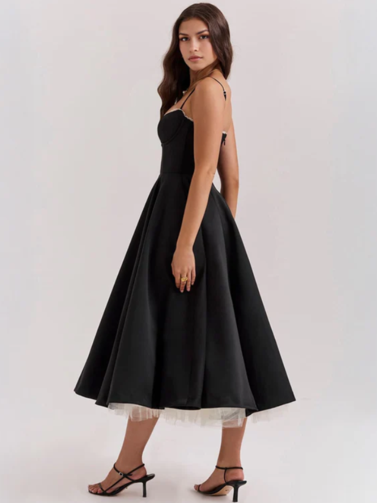 ANMUTIGES BALLKLEID