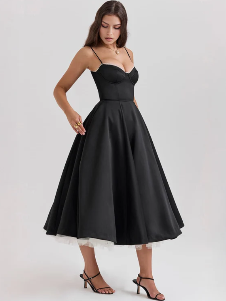 ANMUTIGES BALLKLEID