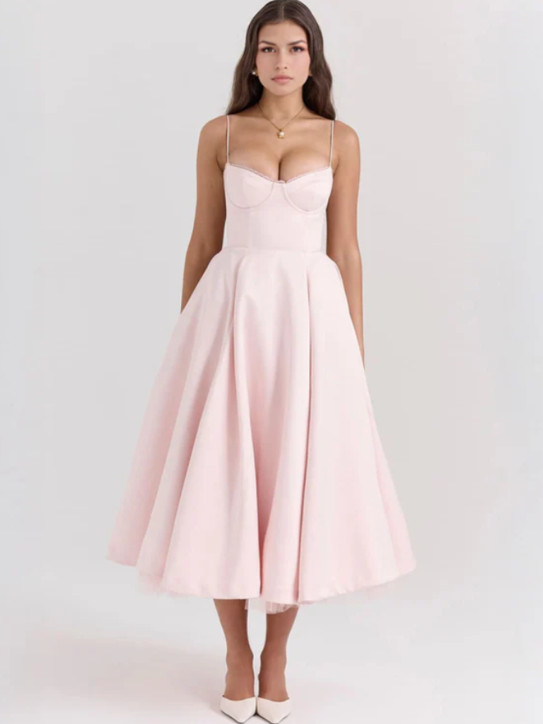 ANMUTIGES BALLKLEID