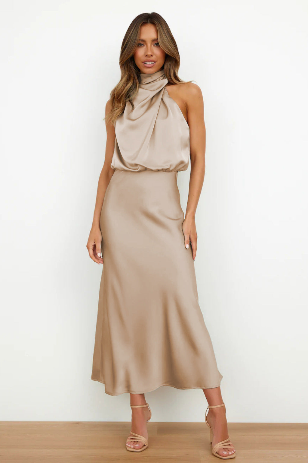 Nora | Elegantes Halterneck Kleid