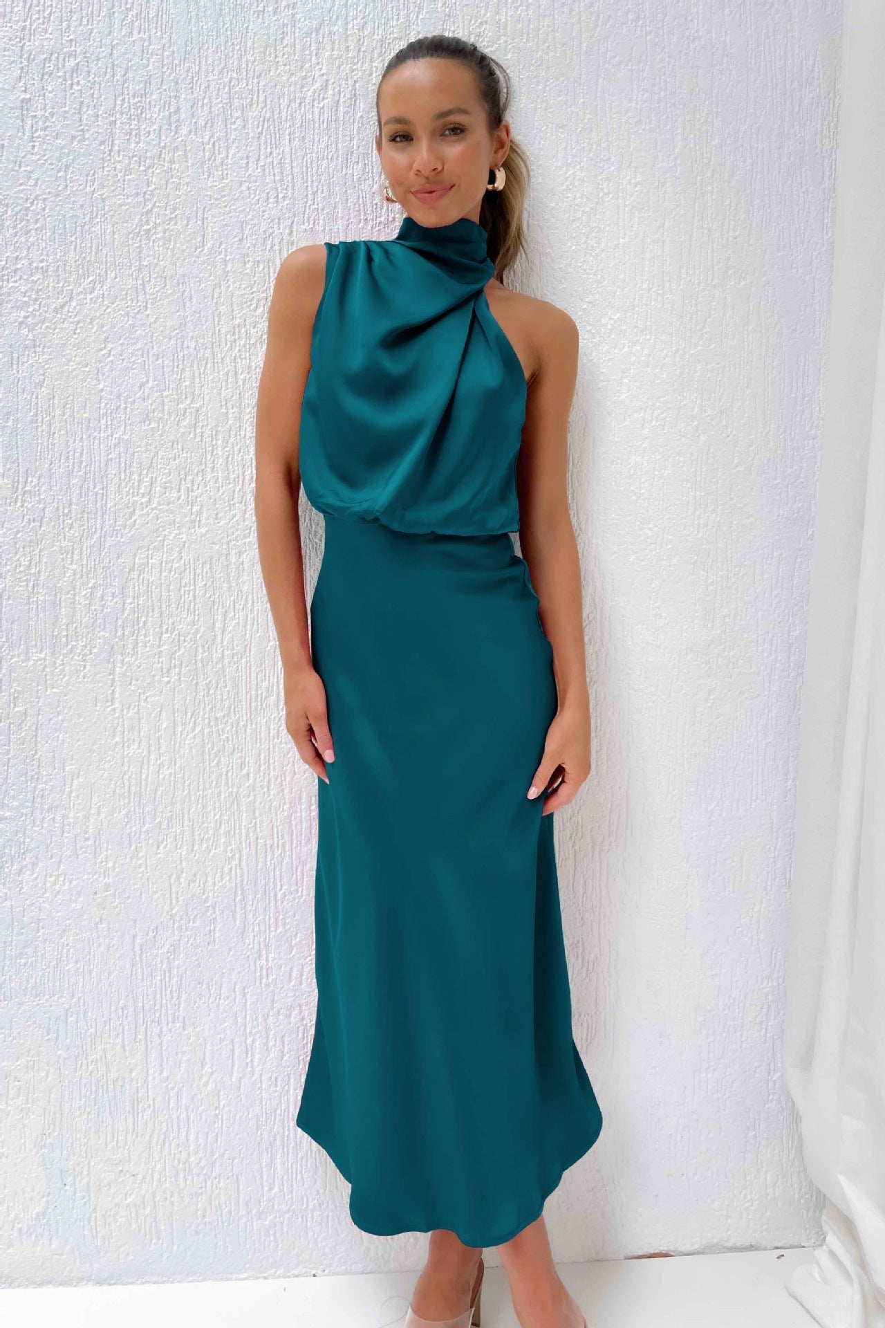 Nora | Elegantes Halterneck Kleid