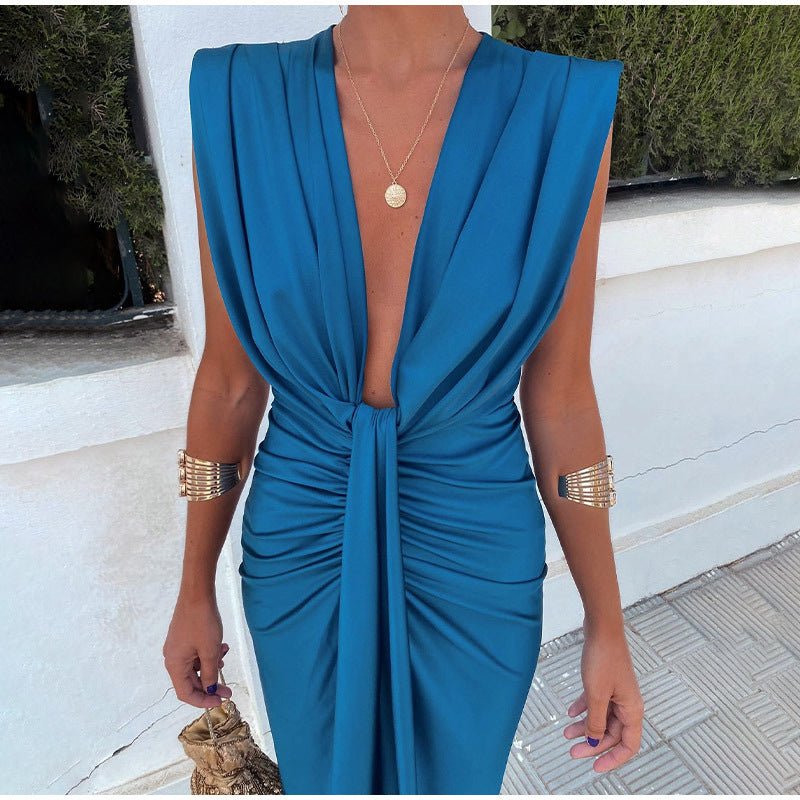 Luna | Elegantes Kleid mit tiefem V-Ausschnitt