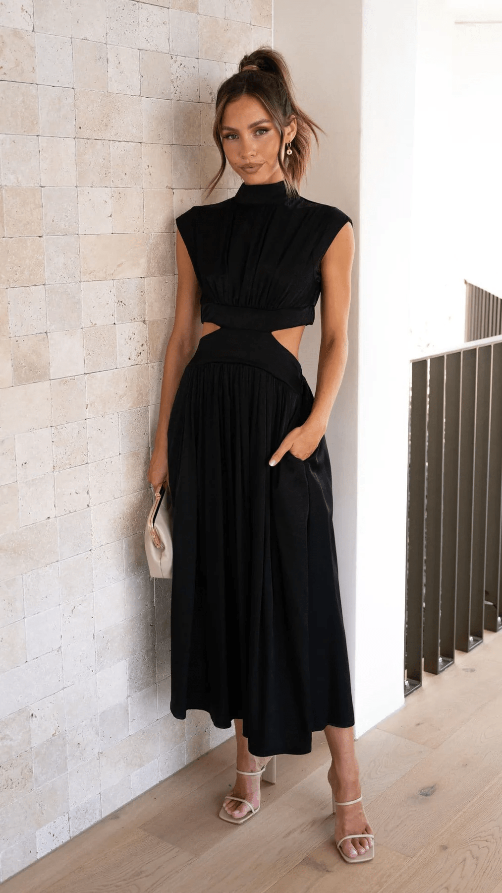 Nina | Midikleid mit Cut-Outs und Taschen