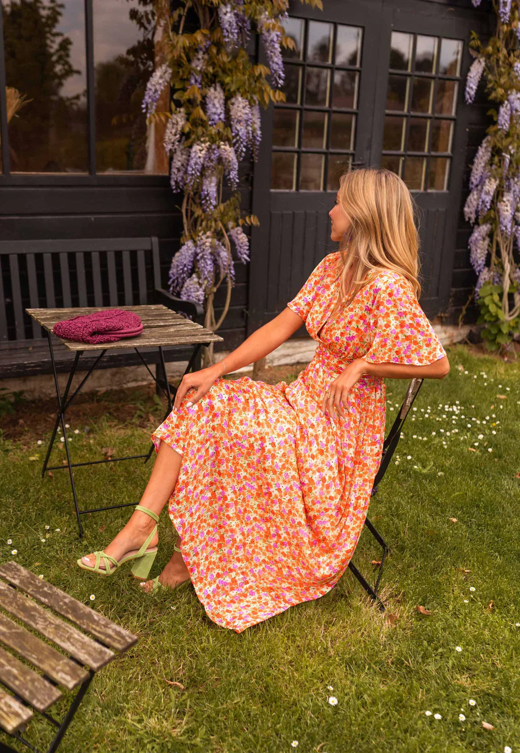 Amelia | Das Blumenkleid